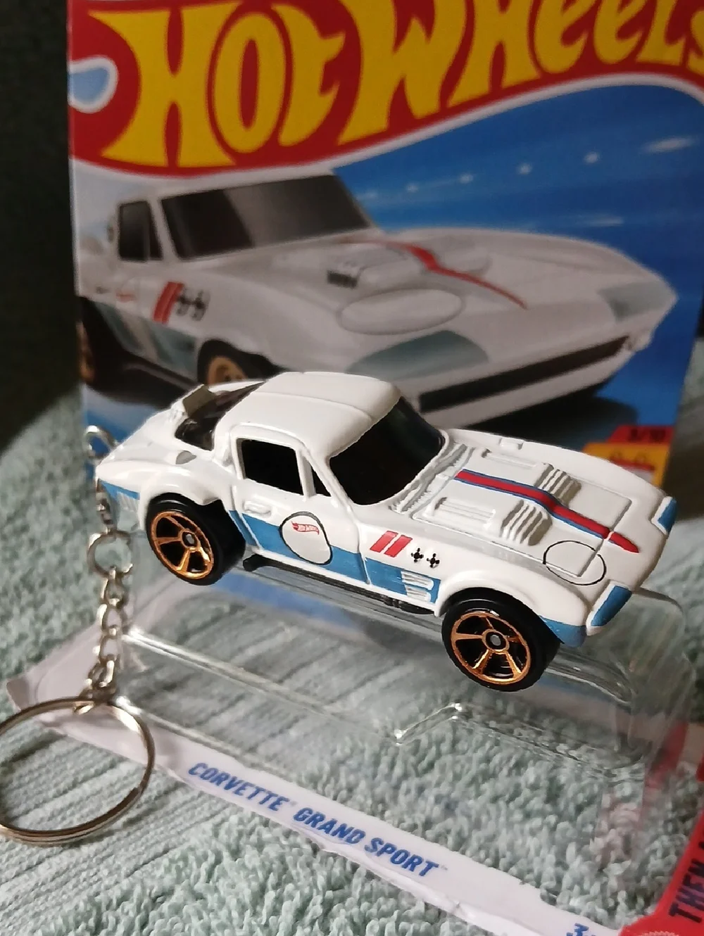 Kids Toy Car Keychain - White Corvette Grand Sport